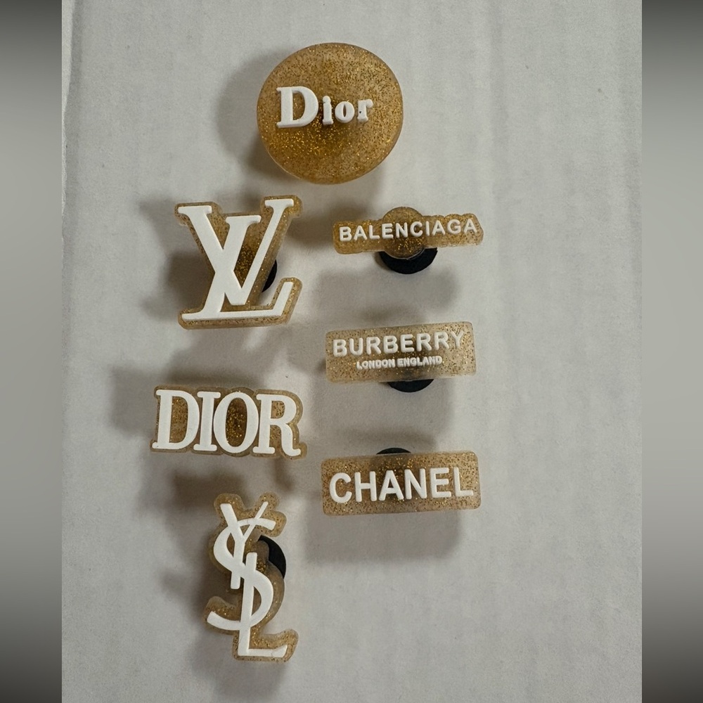 Croc charms Set in Gold and White